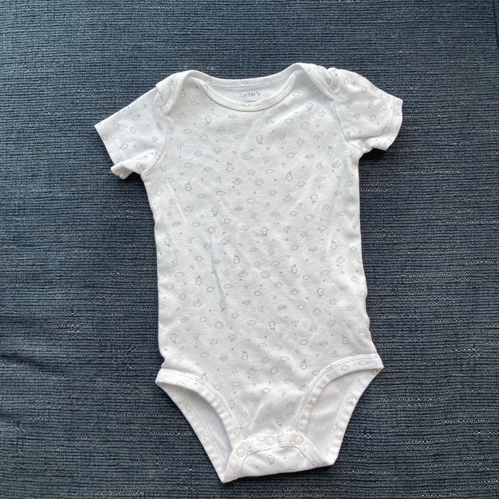 Carters bodysuit 18m